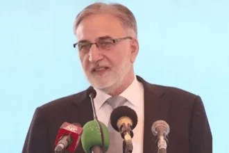 The chairman of NAB pays a visit to the victims of the Bureau in order to offer apologies for the organization's previous wrongdoings.