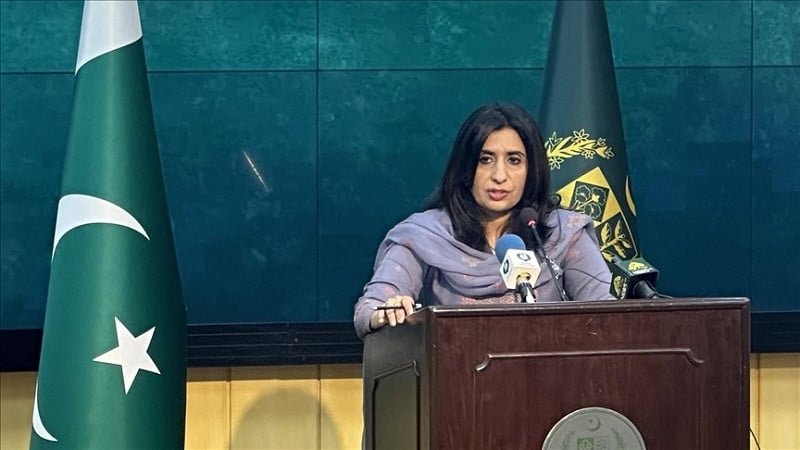 Pakistan has no intention of offering military bases to any foreign nation, as stated by the Foreign Office. 23 Pakistan has no intention of offering military bases to any foreign nation, as stated by the Foreign Office.